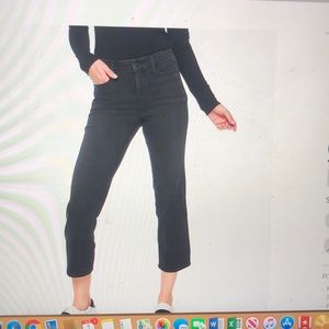 Athleta Sculptek Carbon Wash cropped jean